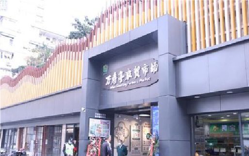 魏辉装招牌时，需要注意什么？